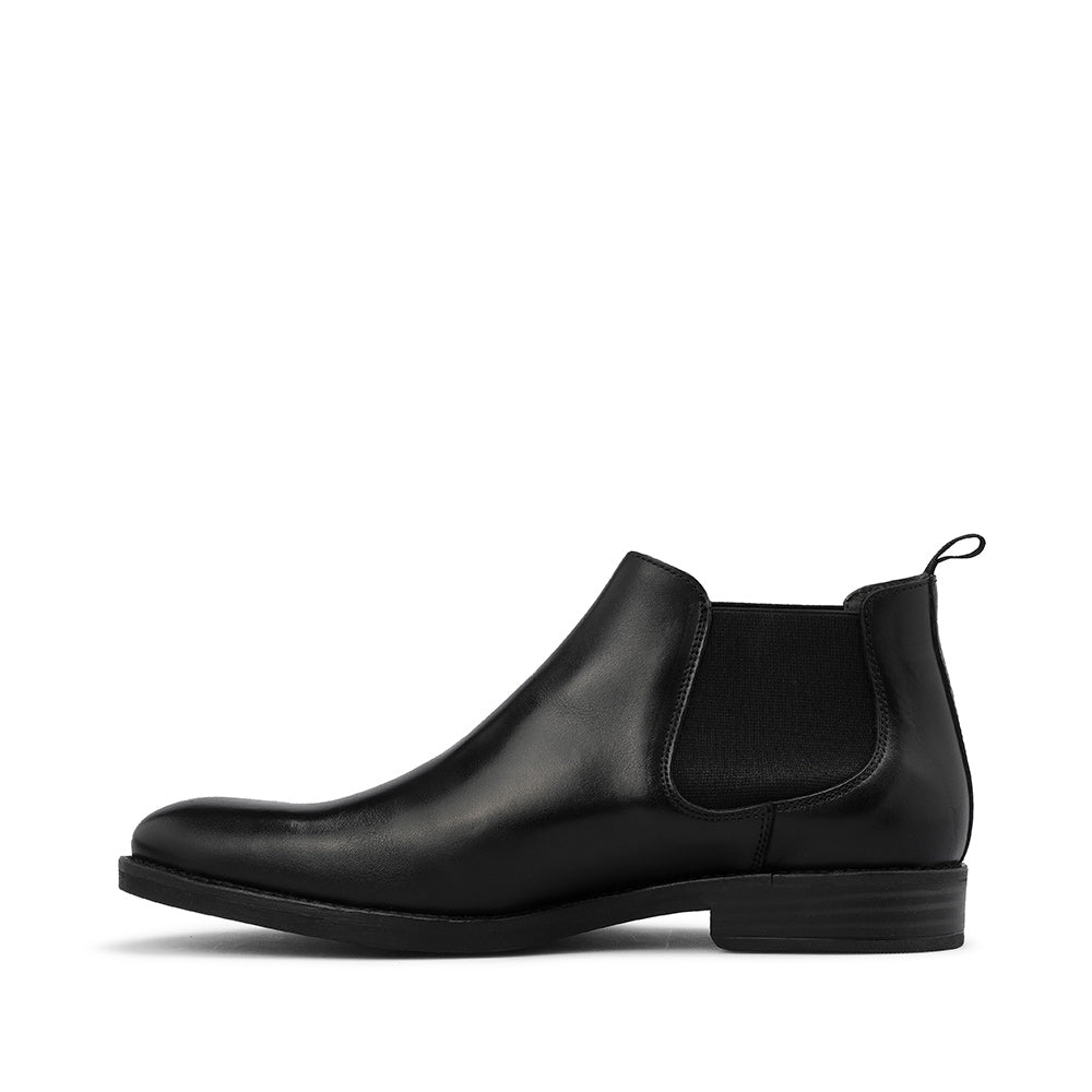 Botim Casual Homem Pele Preto