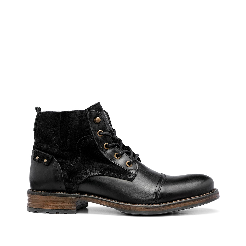 Botim Casual Homem Pele Preto