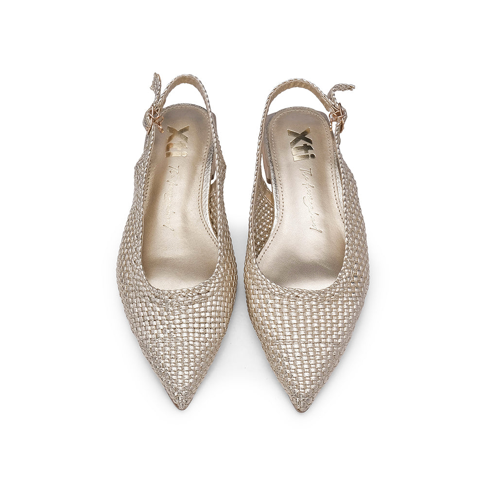 Sapato Salto Raso Mulher Dourado