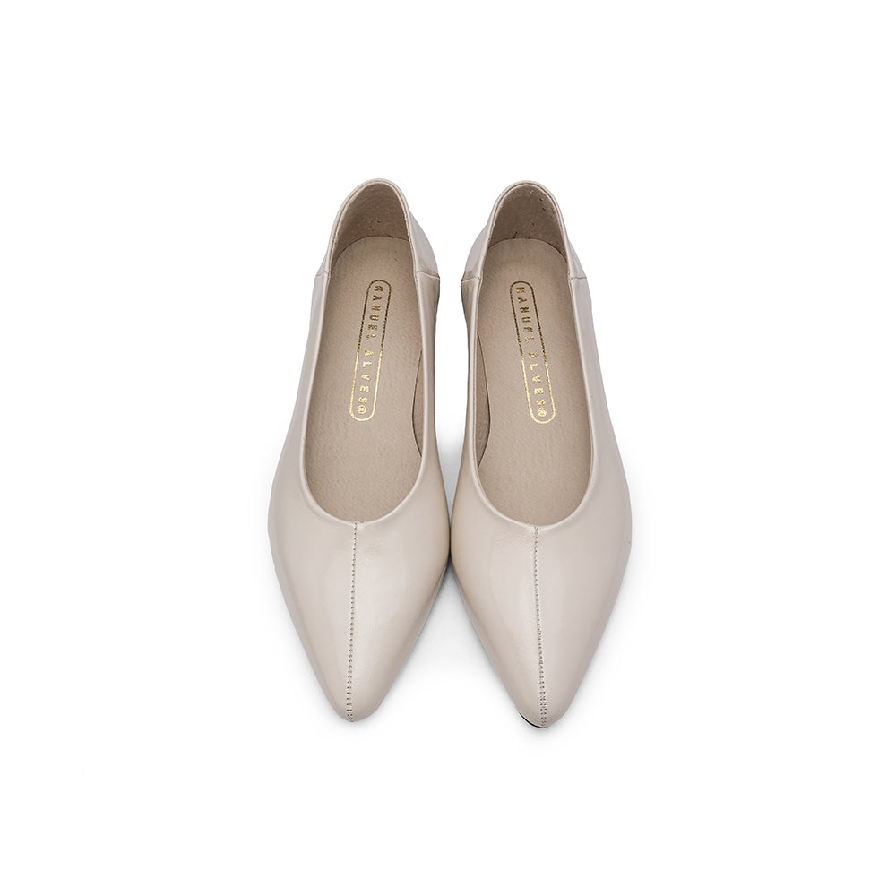 Sapato Sabrinas Mulher Verniz Bege