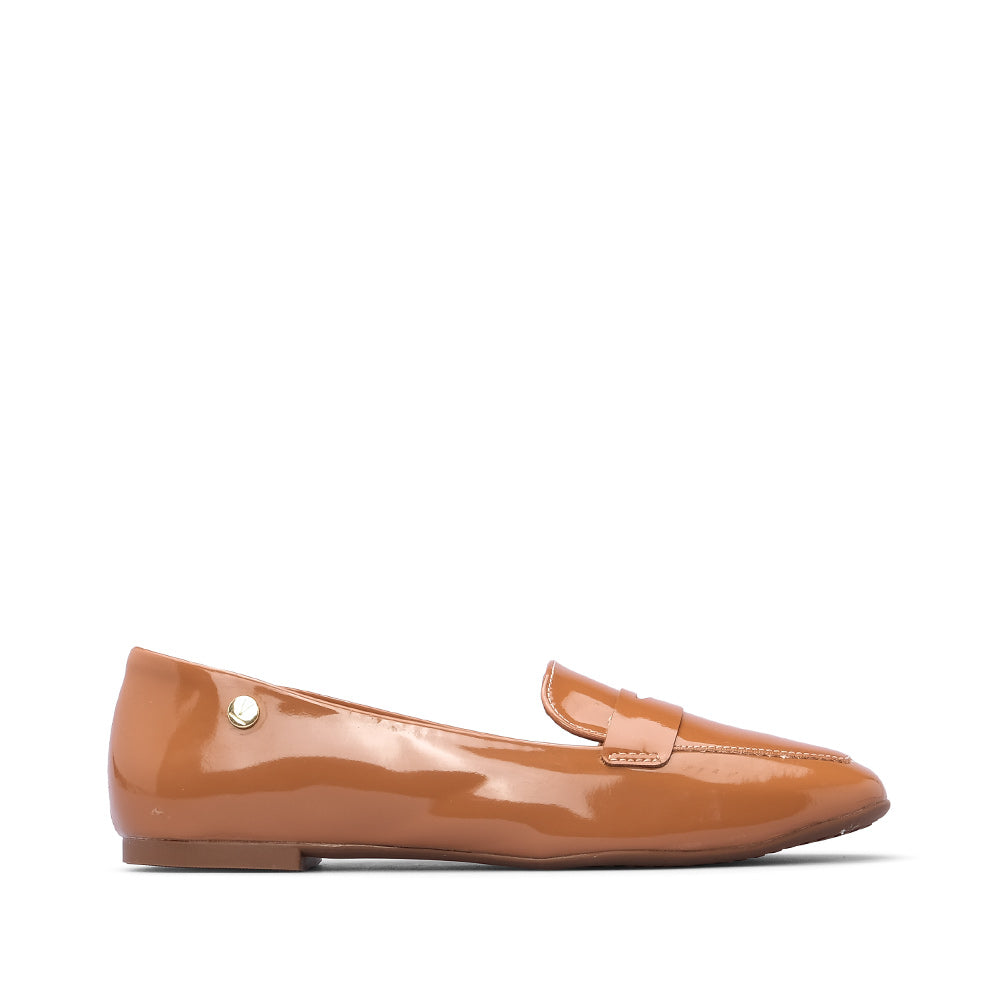 Sapato Salto Raso Mulher Verniz Camel