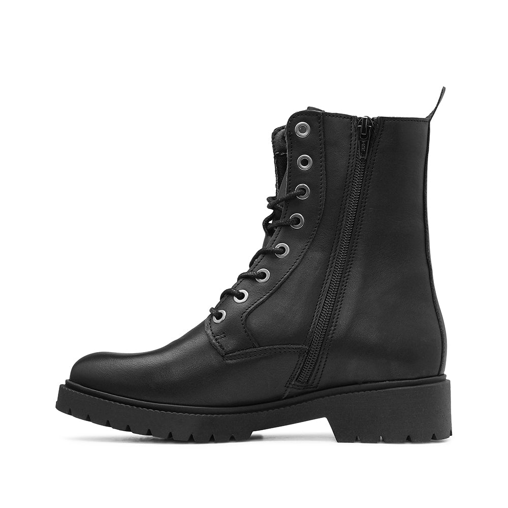 Botim Salto Raso Mulher Pele Preto