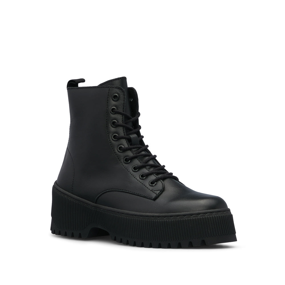 Botim Militar Mulher Pele Preto