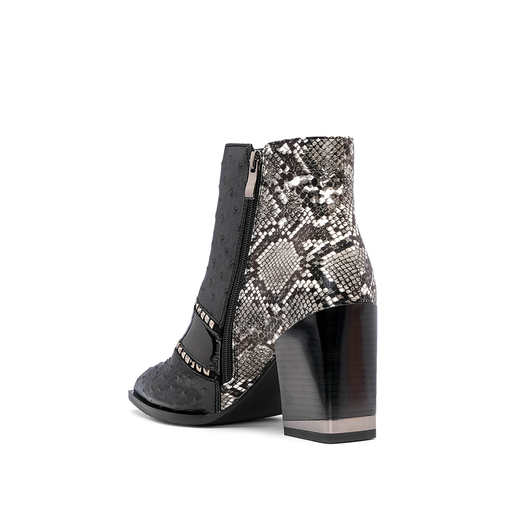 Botim Salto Alto Mulher Animal Print Preto