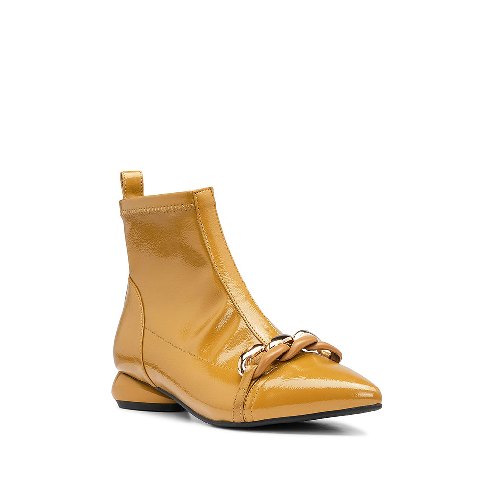 Botim Salto Médio Mulher Verniz Amarelo