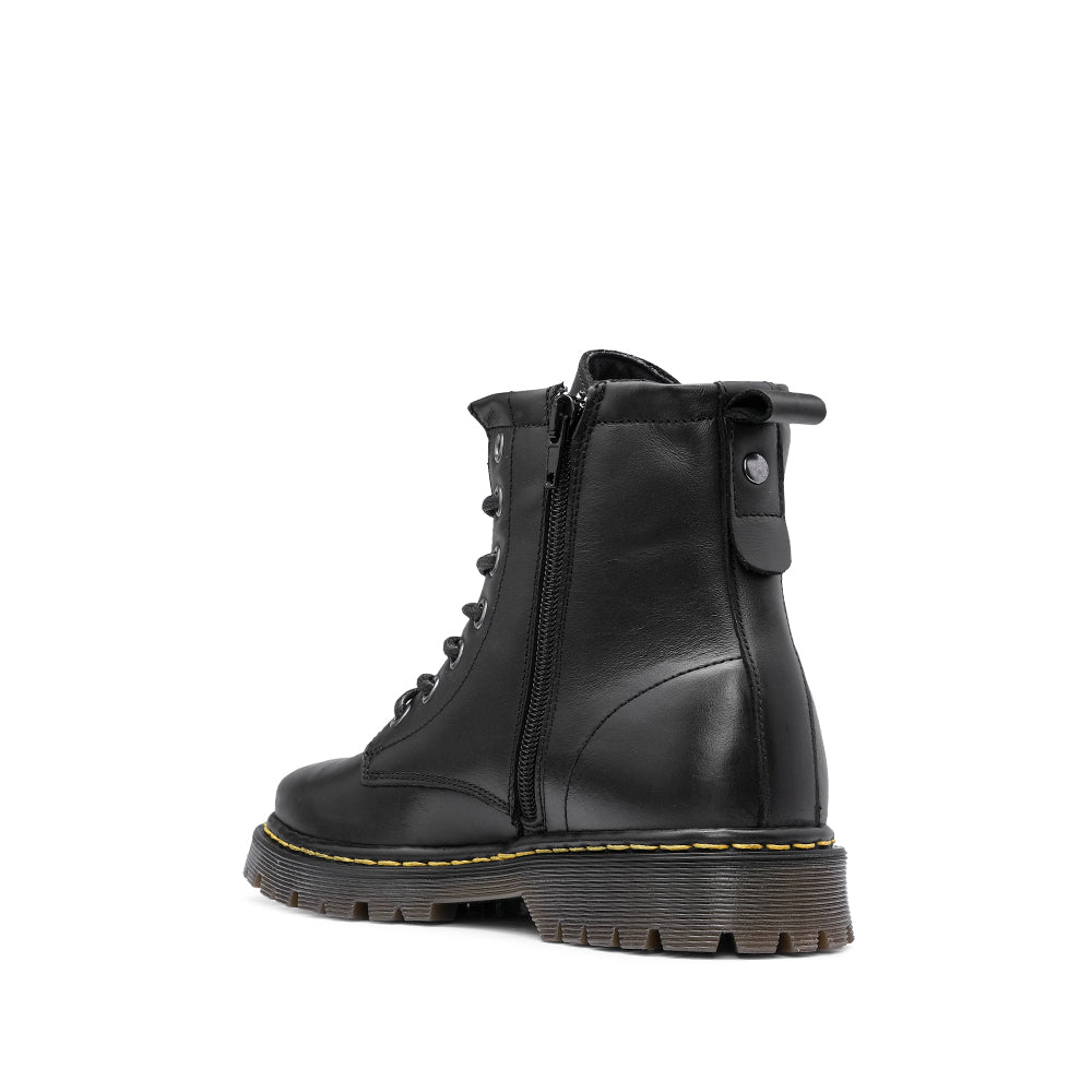 Botim Salto Raso Mulher Pele Preto