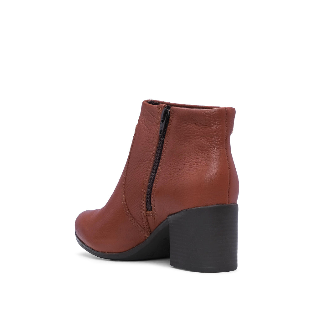 Botim Salto Médio Mulher Pele Cognac
