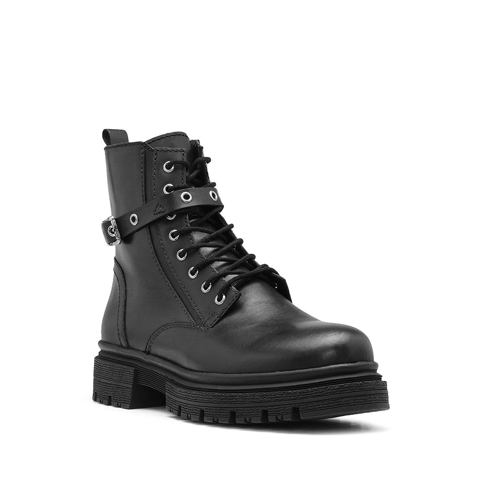 Botim Salto Raso Mulher Pele Preto