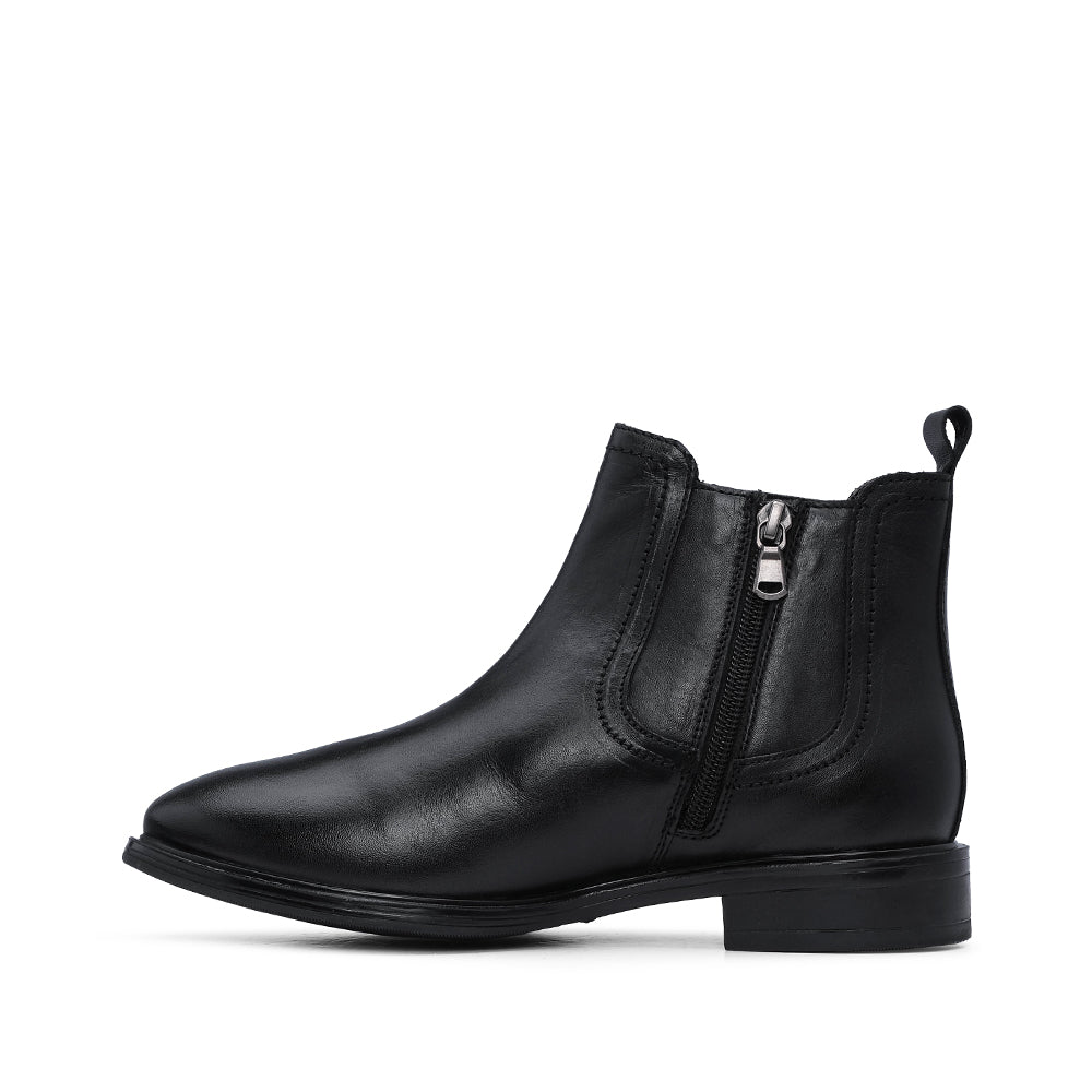 Botim Salto Raso Mulher Pele Preto
