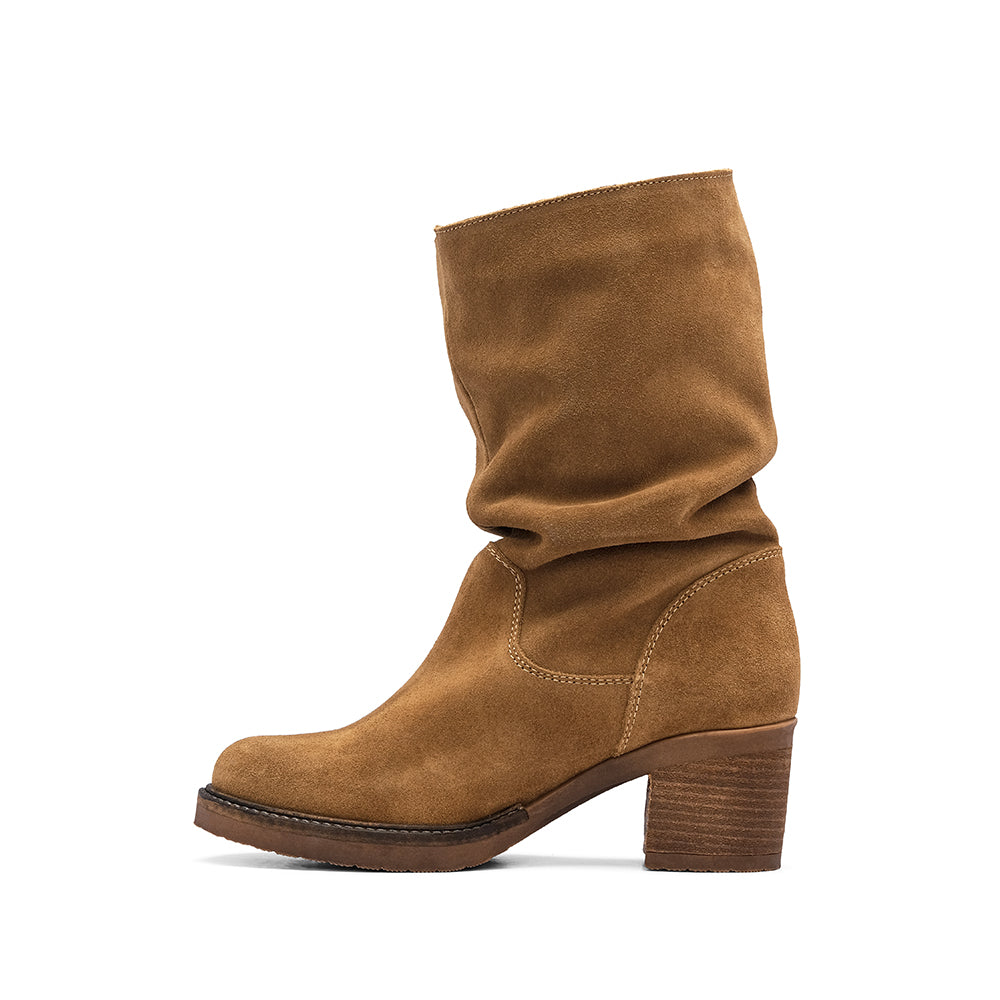 Bota Salto Médio Mulher Camurça Taupe