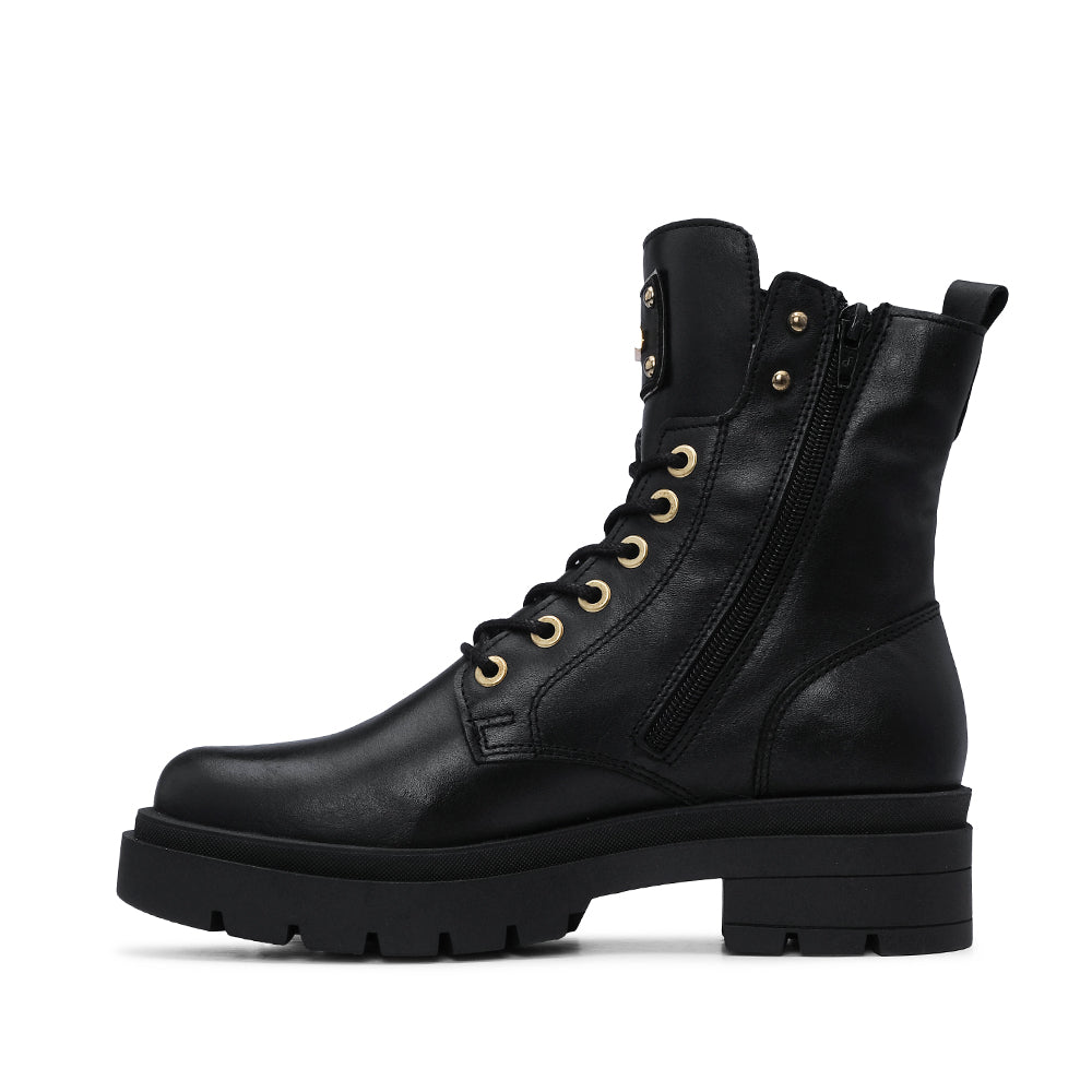 Botim Salto Raso Mulher Pele Preto