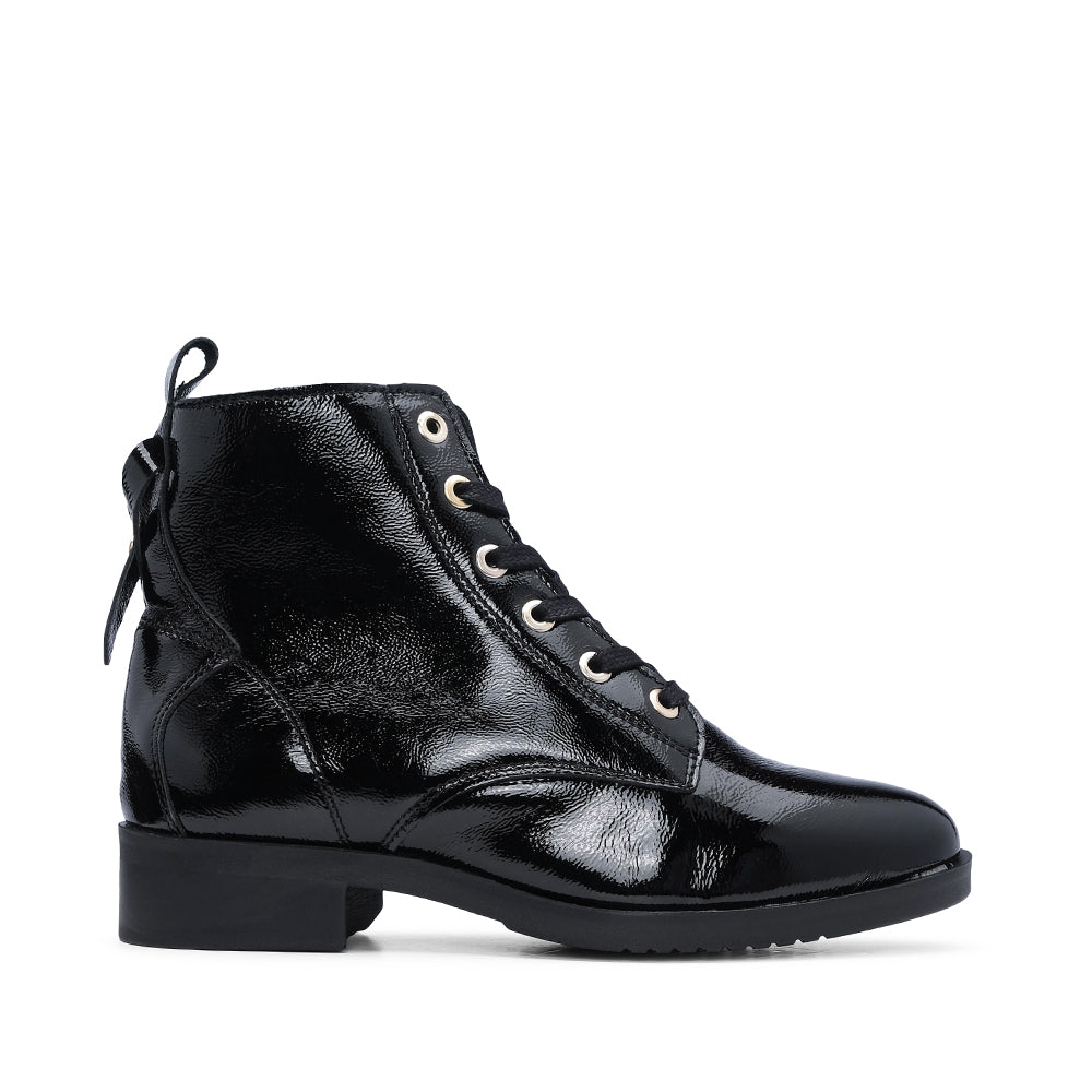 Botim Salto Raso Mulher Verniz Preto