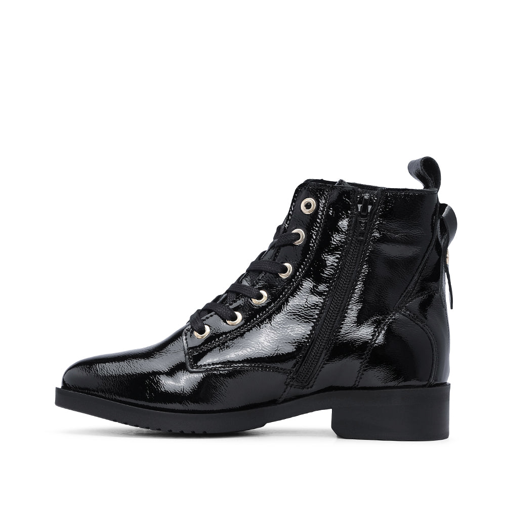 Botim Salto Raso Mulher Verniz Preto