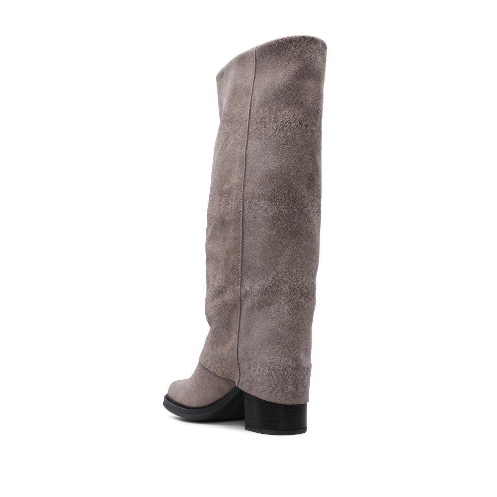Bota Salto Médio Mulher Camurça Taupe