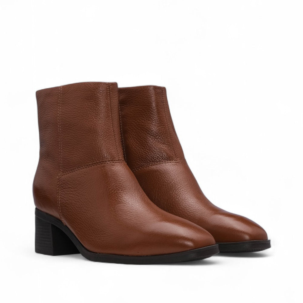 Bota Salto Médio Mulher Pele Cognac