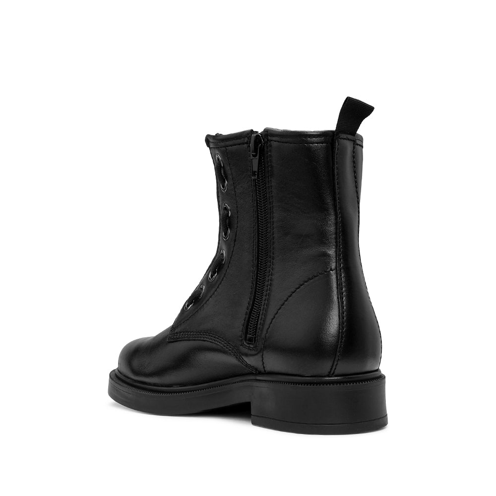 Botim Militar Mulher Pele Preto