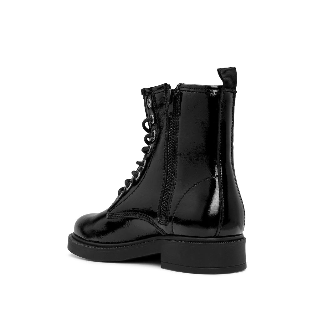 Botim Salto Raso Mulher Verniz Preto