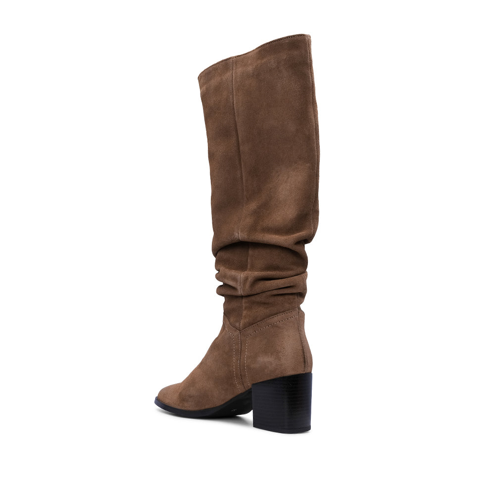 Bota Salto Médio Mulher Camurça Camel