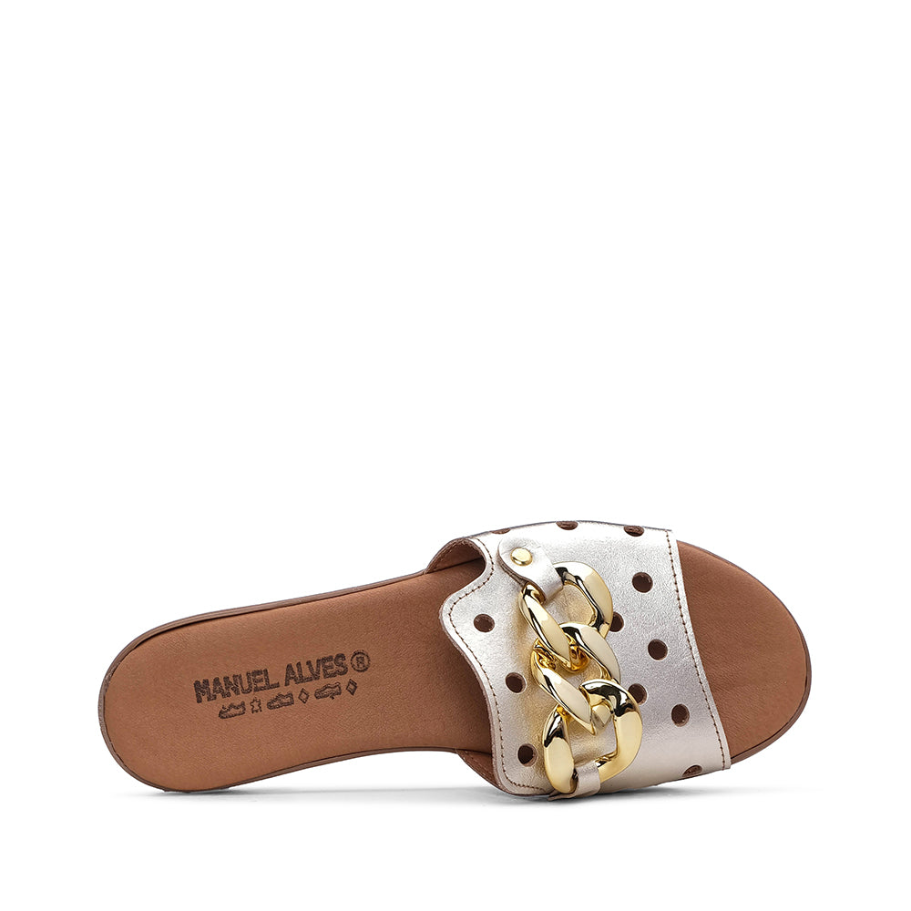 Chinelo Casual de Mulher Com Aplicação Metálica Dourado