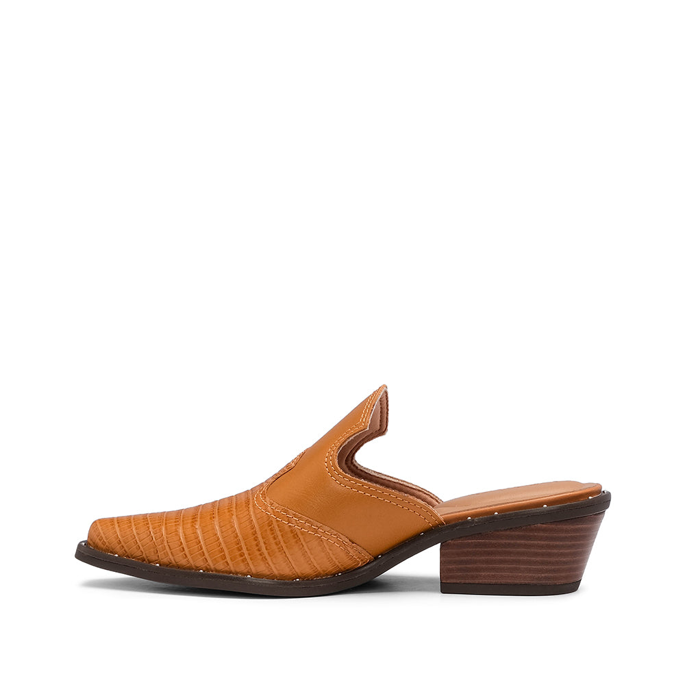 Soca Casual Mulher Animal Print Camel