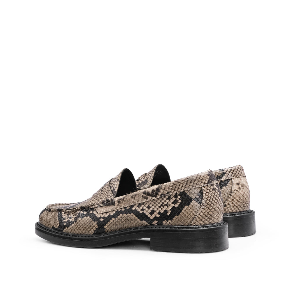 Sapato Mocassim Mulher Cobra