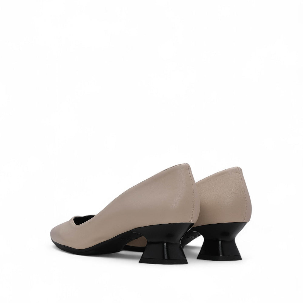 Sapato Salto Médio Mulher Bege