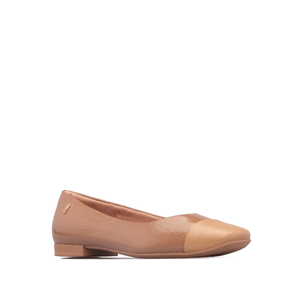 Sapato Salto Raso Mulher Verniz Camel