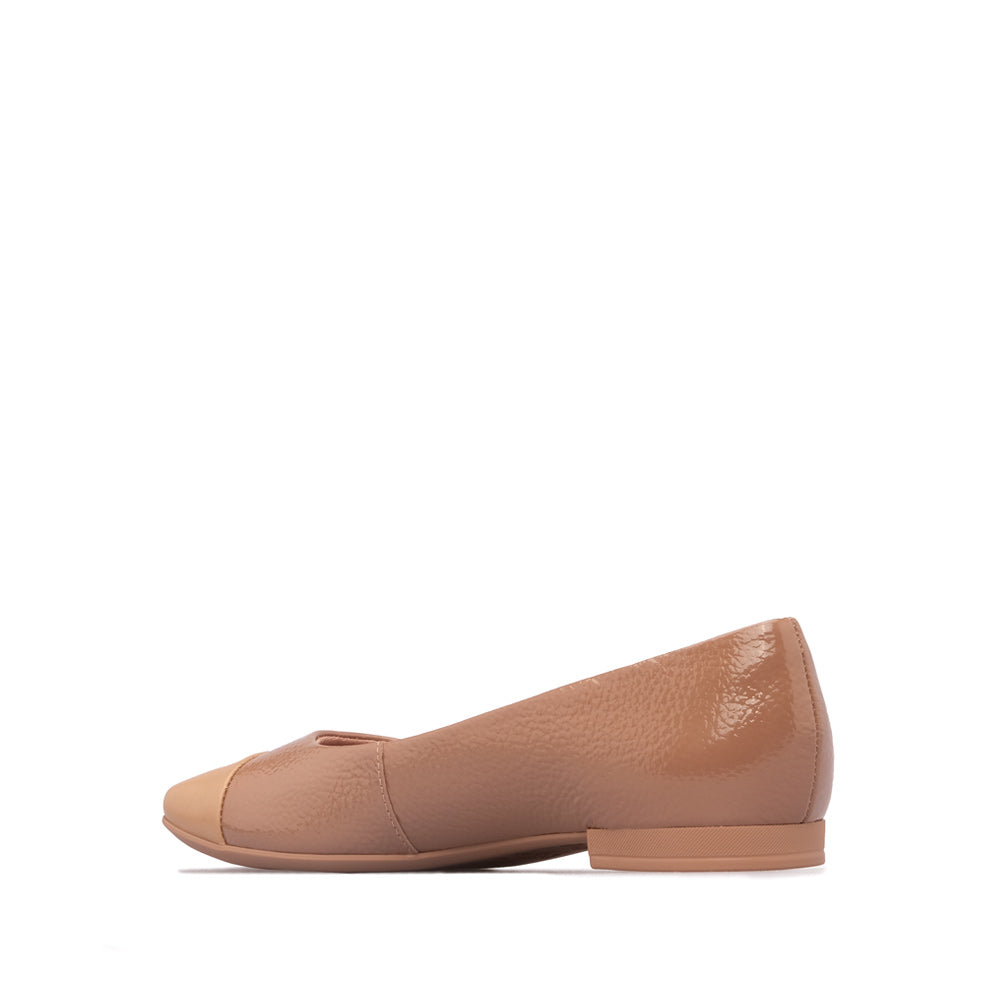 Sapato Salto Raso Mulher Verniz Camel