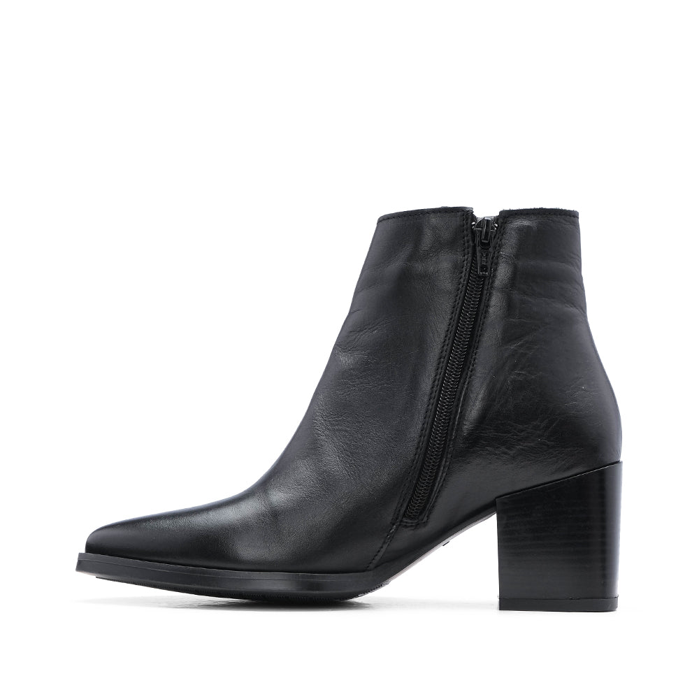 Botim Salto Médio Mulher Pele Preto