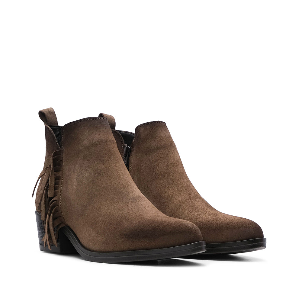 Botim Salto Médio Mulher Camurça Taupe