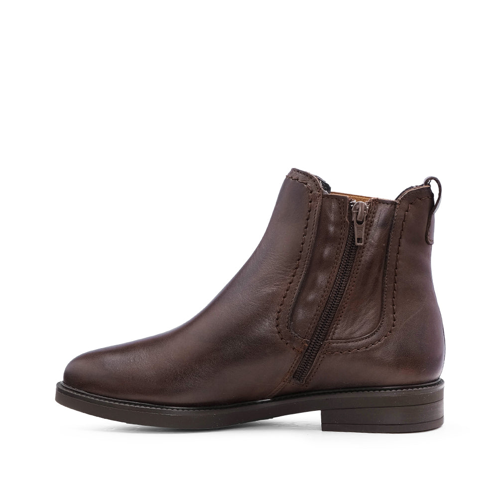Botim Salto Raso Mulher Pele Castanho