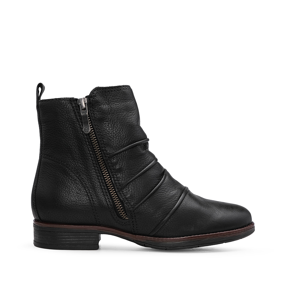 Botim Salto Raso Mulher Pele Preto