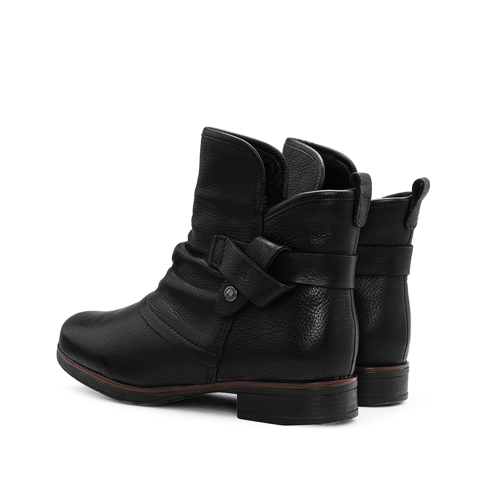 Botim Salto Raso Mulher Pele Preto