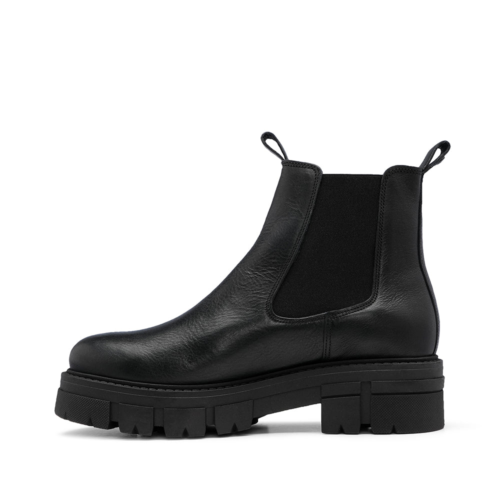 Botim Salto Raso Mulher Pele Preto