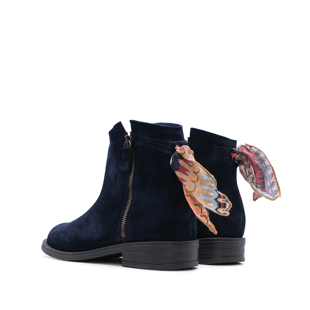 Botim Salto Raso Mulher Camurça Azul Marinho