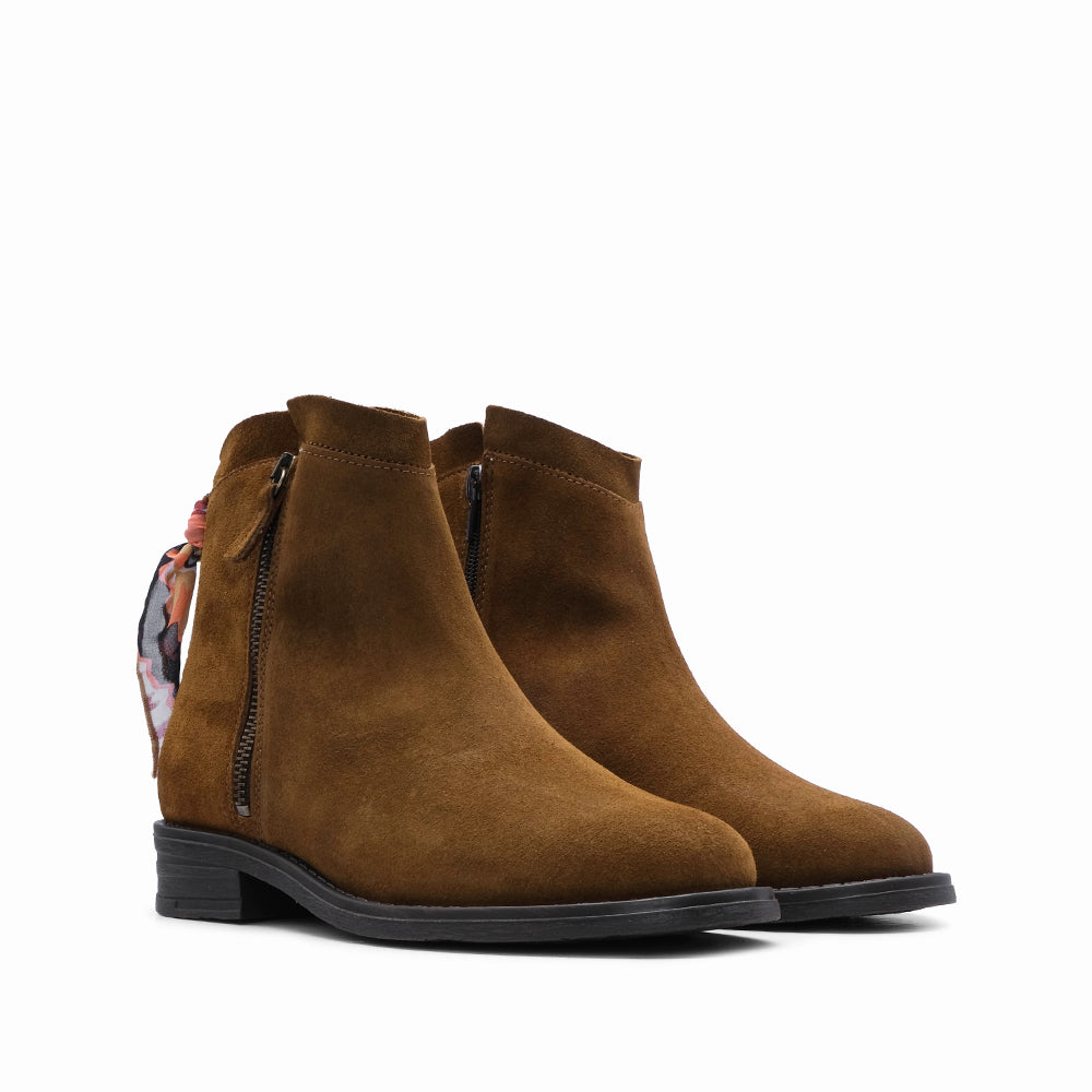 Botim Salto Raso Mulher Camurça Camel