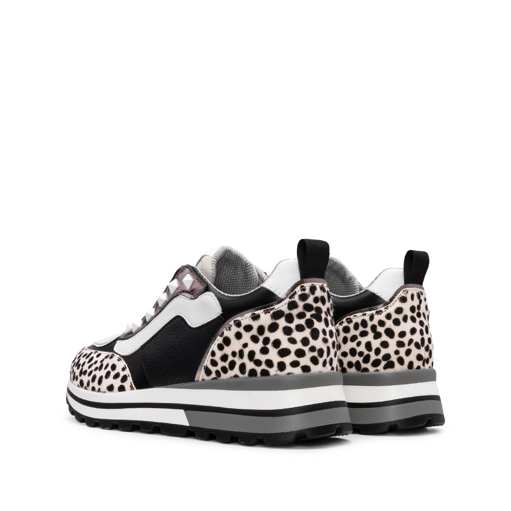 Sapatilha Casual Mulher Preto E Branco